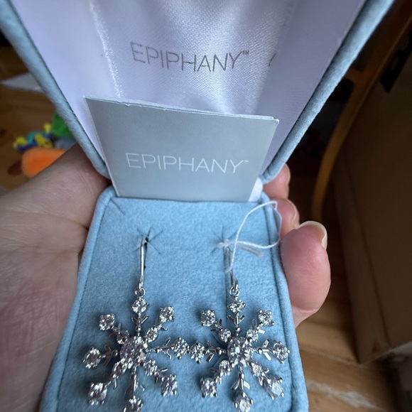 NIB Vintage Epiphany Diamonique Snowflake Earrings – Platinum Clad 925 Silver - Picture 3 of 5